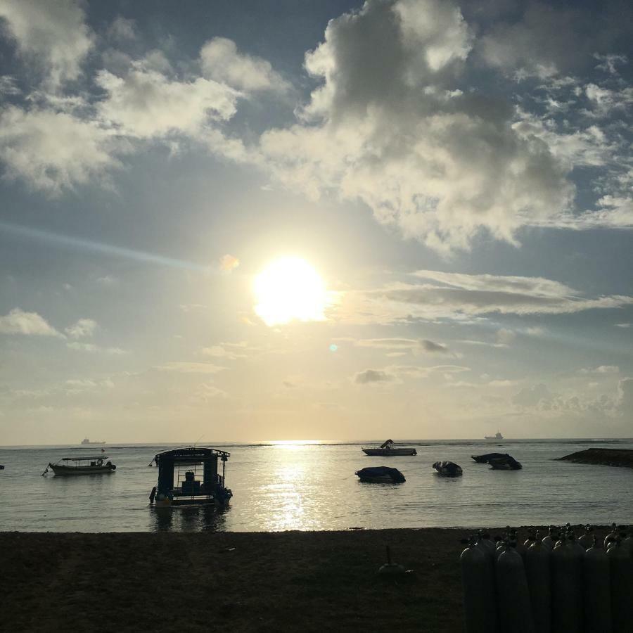库布格林住宿加早餐旅馆 努沙杜瓦 外观 照片